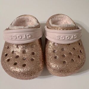Crocs Rosegold Fleece Lined shoes
